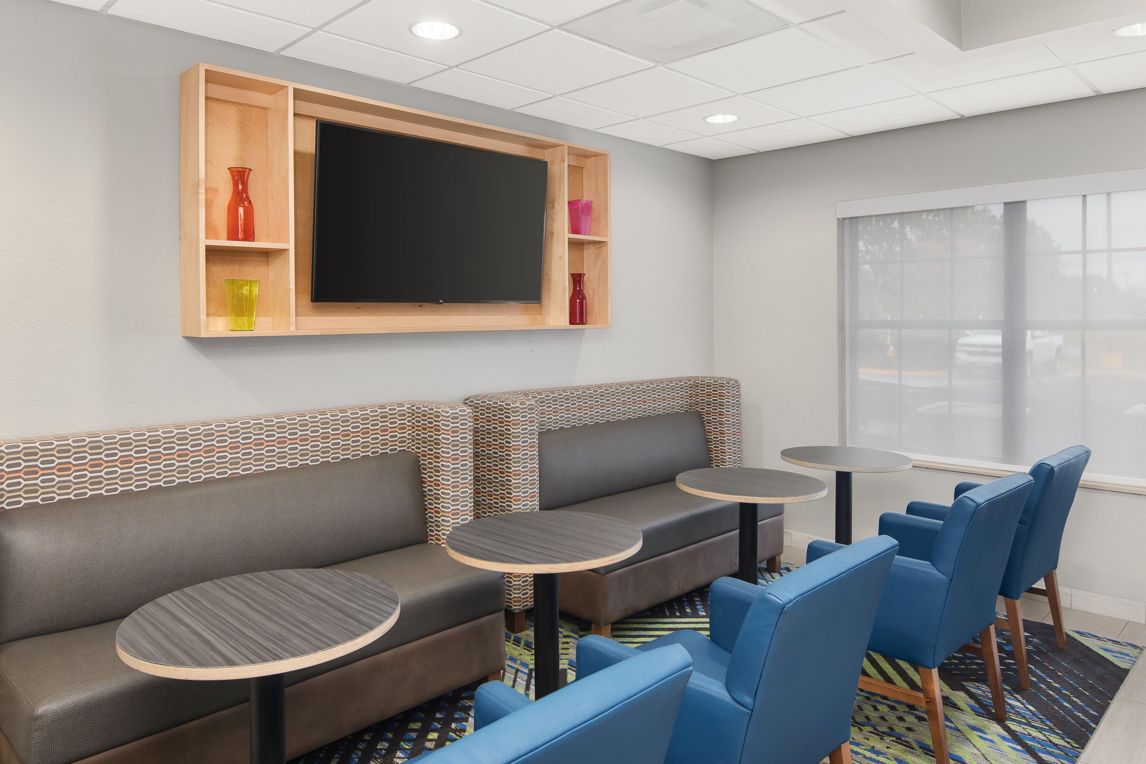 Holiday Inn Express Hotel & Suites Byron By Ihg Luaran gambar