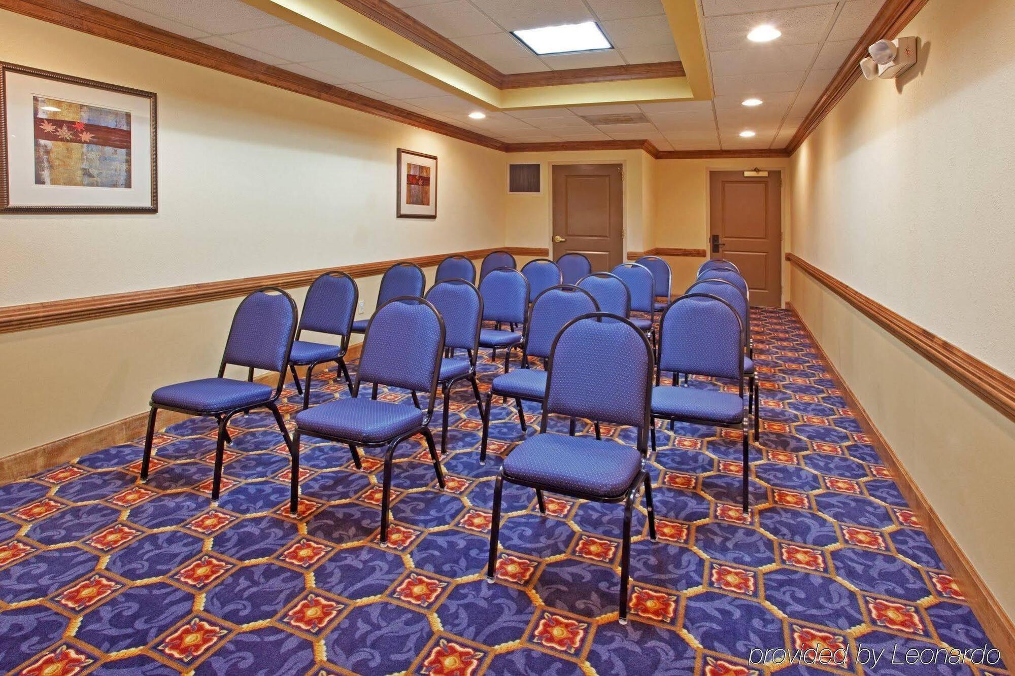 Holiday Inn Express Hotel & Suites Byron By Ihg Luaran gambar